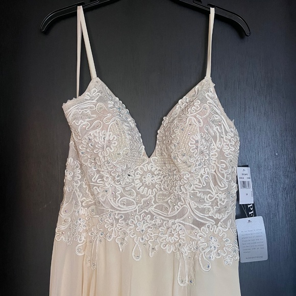 Xscape Cream embellished Gowns long cream dress - Picture 4 of 7